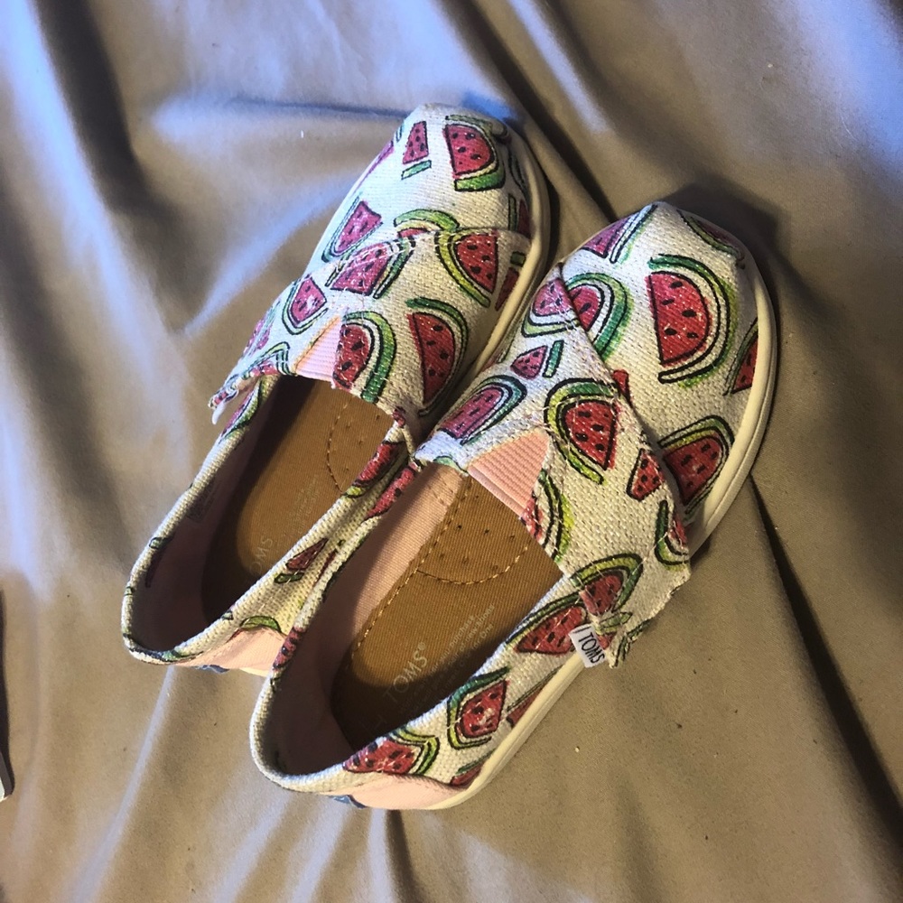 Toddler toms
